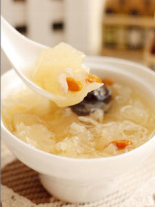 冰糖銀耳湯 冰糖銀耳湯