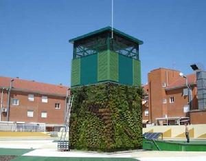 西班牙首個垂直立方體花園