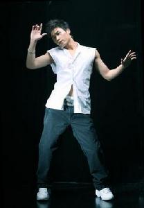 彭亮[中國歌手]