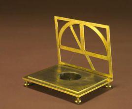 清康熙御製銅鍍金半圓地平日晷 清康熙御製銅鍍金半圓地平日晷