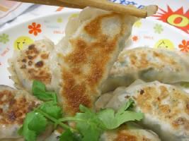 香煎韭菜豬肉餃子 香煎韭菜豬肉餃子