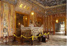 真正的金碧輝煌——啟成殿