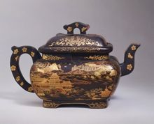 清雍正紫砂黑漆描金彩繪方壺 清雍正紫砂黑漆描金彩繪方壺