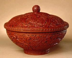 剔紅花卉紋蓋碗 剔紅花卉紋蓋碗