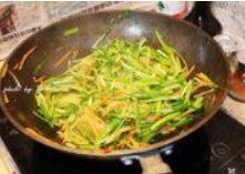 春韭燴三絲