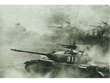 1979年對越作戰中的62式輕型坦克衝鋒