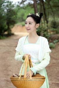 香兒[網劇《降龍伏虎小濟公》里的角色]