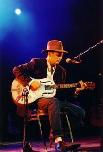 紅色指甲油樂團