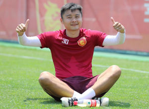 李行[中國男子足球運動員]