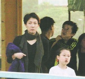 吳綺莉及其女兒