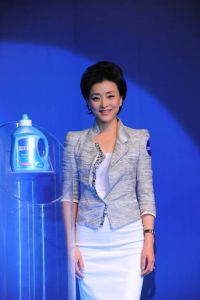 楊瀾代言藍月亮洗衣液