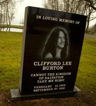 Cliff Burton墓