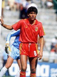 恩佐·卡里略 恩佐·卡里略