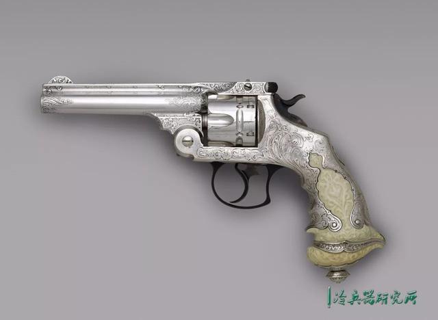 這才是真正的“暴力美學”!史密斯·蒂芙尼合作版精品手槍 這才是真正的“暴力美學”!史密斯·蒂芙尼合作版精品手槍