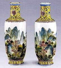 粉彩山水小瓶 粉彩山水小瓶