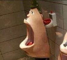 日本戰犯造型的小便池