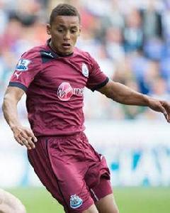 詹姆斯·塔弗尼爾 詹姆斯·塔弗尼爾