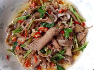 鮮椒香菜毛肚