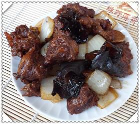 洋蔥木耳燜牛肉 洋蔥木耳燜牛肉