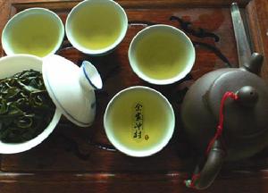 余家沖“品茶論道“