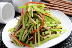 蘑菇香乾芹菜