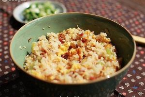 芝麻柴魚西芹拌飯 芝麻柴魚西芹拌飯