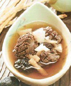 羅漢果淮山豬骨湯 羅漢果淮山豬骨湯