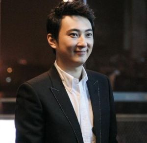 王思聰[北京普思投資董事長、萬達集團董事]