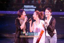 交換溫柔[梁詠琪，鄭秀文演唱歌曲]