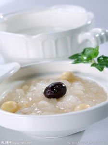 紅棗蓮子燉雪蛤 紅棗蓮子燉雪蛤