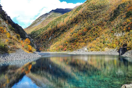 川西又一秘境曝光,風景媲美九寨,你一定沒去過!