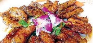 黑胡椒蜜椒蝴蝶排骨 黑胡椒蜜椒蝴蝶排骨