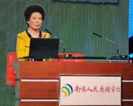 芨婕[主任播音員]