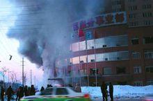 爆炸造成附近多處建築受損