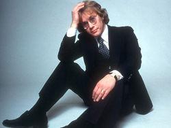 沃倫&middot;澤文