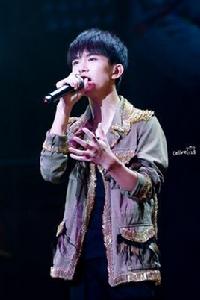 瀟灑走一回[易烊千璽翻唱歌曲]