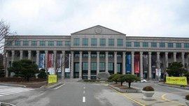 草堂大學 草堂大學