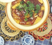 黑雞拆燴老貓公 黑雞拆燴老貓公