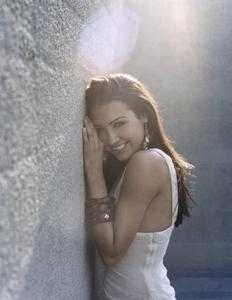 尼基弗洛雷斯 尼基弗洛雷斯