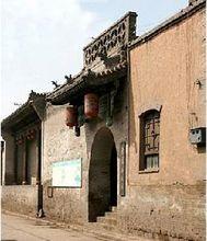 雷履泰故居大門