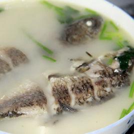 香濃奶白鯽魚湯 香濃奶白鯽魚湯