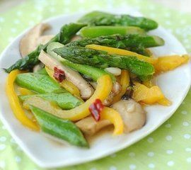 蘆筍鮮菇小炒 蘆筍鮮菇小炒