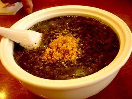 大棗黑芝麻糯米粥 大棗黑芝麻糯米粥