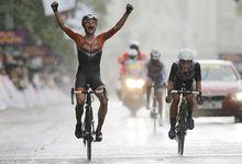 女子公路腳踏車賽，荷蘭Marianne Vos奪冠。