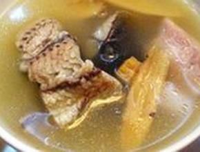 桑寄生蘆根黃鱔湯 桑寄生蘆根黃鱔湯