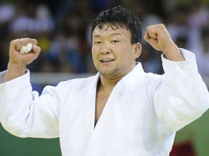 柔道男子100KG級蒙古選手奈丹&middot;圖布辛巴亞爾