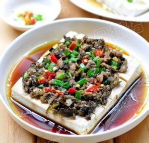 欖菜肉末蒸豆腐 欖菜肉末蒸豆腐