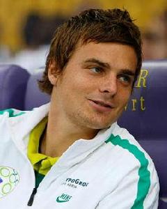 內伊奇·佩奇尼克 內伊奇·佩奇尼克