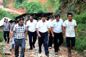 富裕地坪村 富裕地坪村