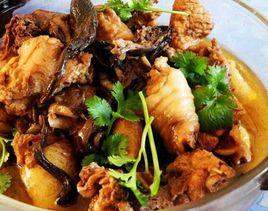 黃菇燉雞 黃菇燉雞